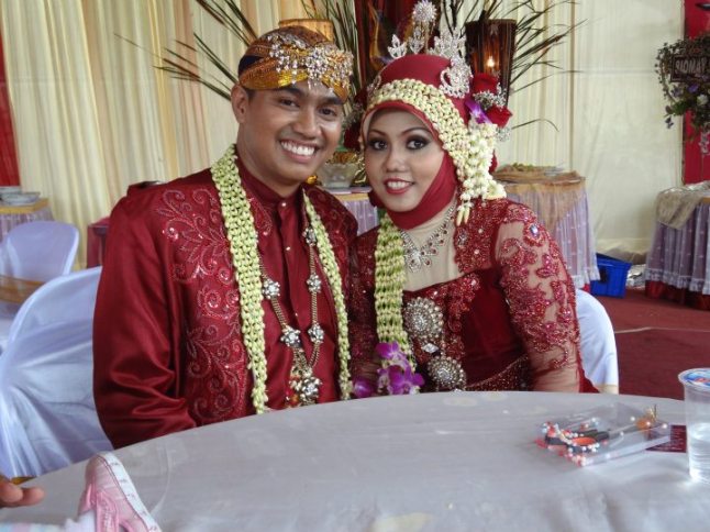 Red Couple ayeeee ;)