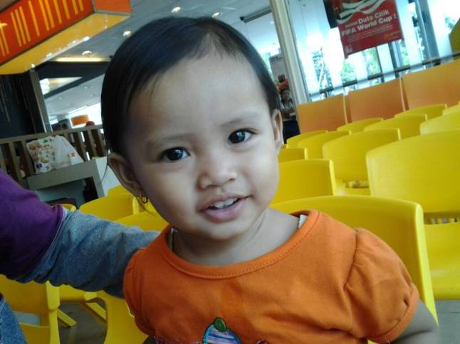 Senyummu Indahkan Dunia Mamah :*