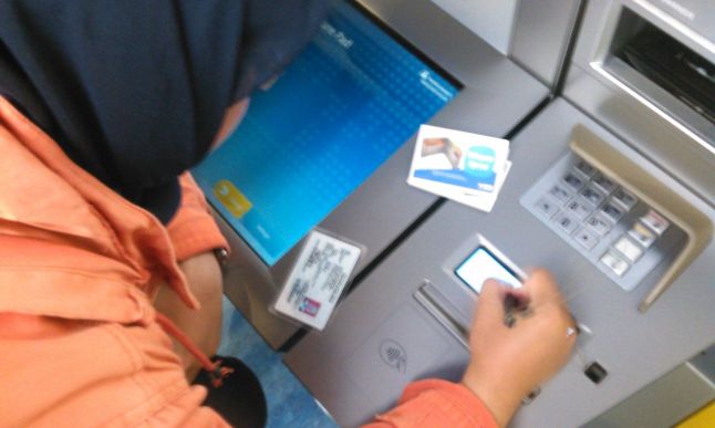 Tanda Tangan dulu ya